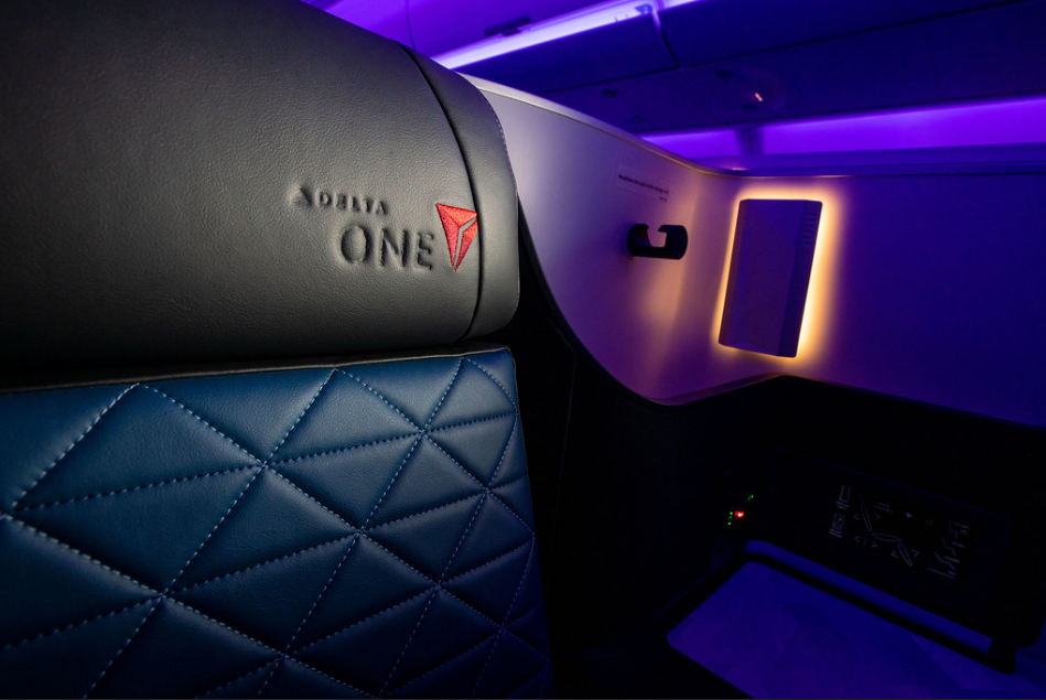 Finding Business Class Flight Deals From NYC to London